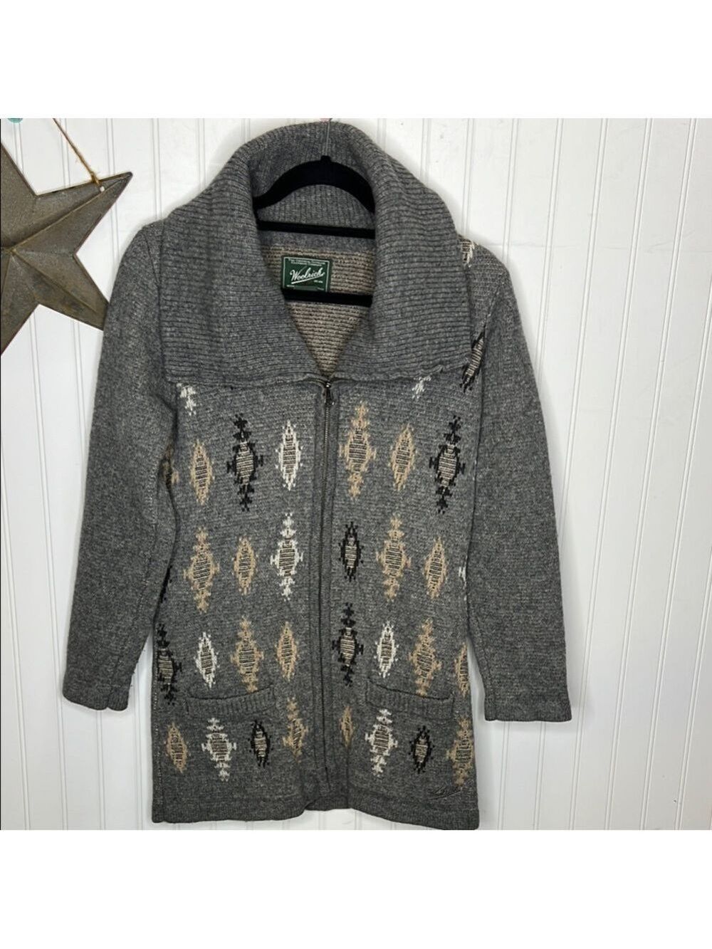 Woolrich Gray and Cream Patterned Full Zip Cardigan Size Medium